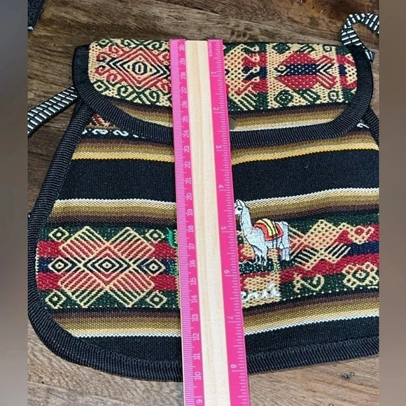 Llama Authentic Peruvian Peru embroidered  crossbody Bag - Picture 8 of 9